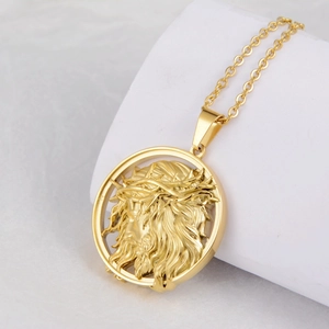Collier hip hop en acier titane avec pendentif portrait de Jésus doré et couronne d'épines