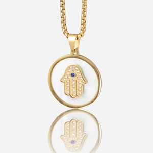 Hip Hop Hamsa Hand Evil Eye Round Pendant Necklace For Women Men Titanium Steel Rhinestone Mother Of Pearl Inlaid Box Chain Jewelry