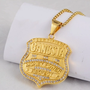 Hip-Hop Gold-Schild-Anhänger Halskette mit GANGSTA Gravur und glitzernden Kristallen