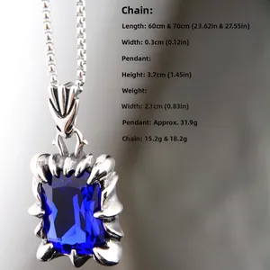 Détail du pendentif griffe de dragon avec gemme bleue et chaîne de 60cm/70cm en acier