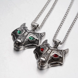 Vintage Wikinger Wolfskopf Anhänger Halskette mit roten und grünen Kristallaugen für Damen Herren