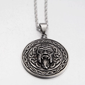Collier Pendentif Guerrier Viking Odin en Acier Inoxydable avec Nœud Celtique Médaillon Rond Rétro Hip Hop Bijoux pour Hommes