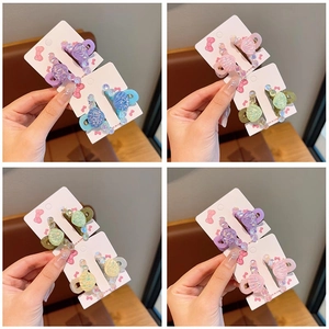Mini pinces à cheveux en forme de coquillage avec perles et paillettes sur cartes