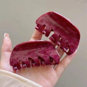 Elegant burgundy marble texture acetate hair claw clip for women's half-up hairstyles