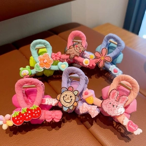 Cute Korean floral cartoon hair claws with 3D resin bear and rabbit designs for girls