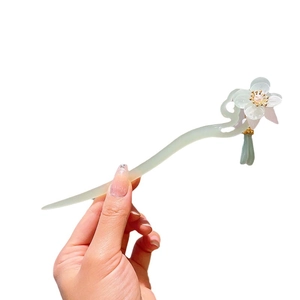 Retro Lily of the Valley hair pin with acrylic tassels for traditional Chinese Hanfu hairstyle