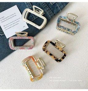 Vintage Acetate Square Hollow Hair Claw Clip Large Marble Texture Hair Accessory For Women Thick Hair Non-Slip Shark Clip