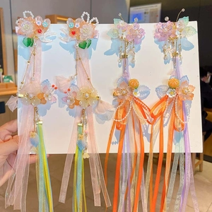 Traditional Chinese floral hair clips with long tassels and pearls for Hanfu costumes