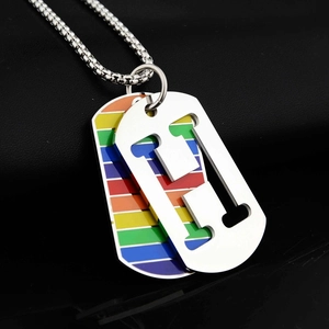 Regenbogen-Anhänger Halskette mit doppellagigen Rechteck-Anhängern und H-Buchstabe