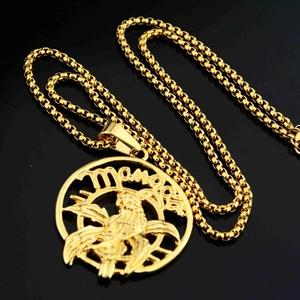 Hip hop style gold eagle round pendant necklace made of durable titanium steel for men and women