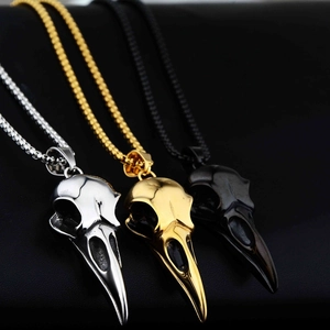 Collier Pendentif Crâne de Corbeau Gothique en Acier Inoxydable Hip Hop Punk Bijoux Vintage en Os d'Animal pour Hommes Femmes