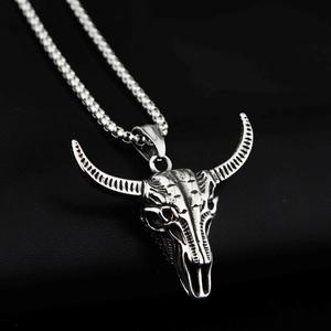 Collier Pendentif Crâne de Taureau en Acier au Titane Rétro pour Hommes Femmes Bijoux Punk Gothique Hip Hop