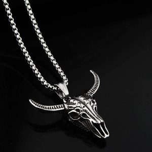 Collier avec pendentif crâne de taureau style hip hop punk en acier argenté vintage