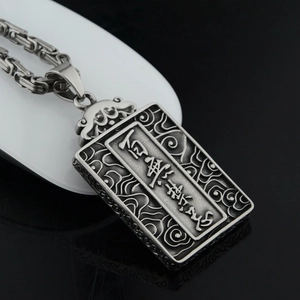 Collana hip hop in acciaio inossidabile con pendente rettangolare e incisione cinese