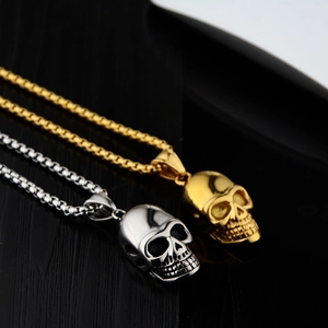 Ensemble collier avec pendentif crâne en acier inoxydable poli en finition or et argent