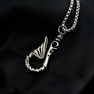 Retro stainless steel fish hook pendant necklace with dragon fin texture and box chain