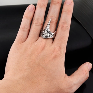 Gothic spiked eagle beak ring in vintage silver stainless steel for men with floral reliefs