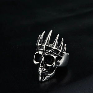 Vintage punk silver skull ring with crown thorn design for men in hip hop gothic style