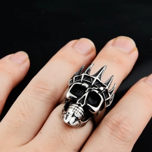 Gothic crown skull ring for men in retro stainless steel with punk hip hop style finish