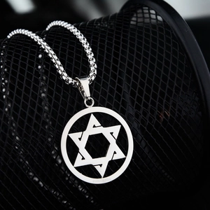 Pendentif étoile hexagramme en acier inoxydable avec chaîne à mailles carrées pour hommes
