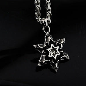 Collier Pendentif Hexagramme en Acier Inoxydable Vintage Zircone Distressed Hip Hop Street Gothique Bijoux Homme Femme