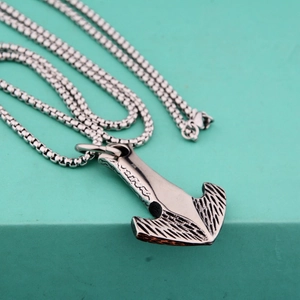 Retro Thor Hammer Mjölnir Anhänger Halskette aus 316L Edelstahl für Damen und Herren