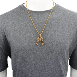 Hip-Hop Goldene Skorpion-Halskette mit detaillierter Textur für Damen und Herren