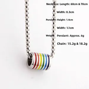 Collana con ciondolo a dado arcobaleno in acciaio al titanio con catena box da 60cm o 70cm