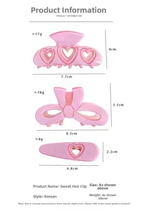 Größenangaben und Gewichte für drei Arten von rosa hohlen Herz-Haarspangen