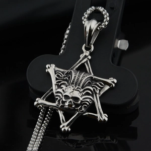 Collier Pendentif Hexagramme Tête de Mort en Acier Titane pour Hommes Femmes Gothique Punk Hip Hop Bijoux en Acier Inoxydable