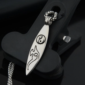 Vintage Stainless Steel Tai Chi Yin Yang Surfboard Pendant Necklace For Men Women Hip Hop Tribal Flame Pattern Jewelry