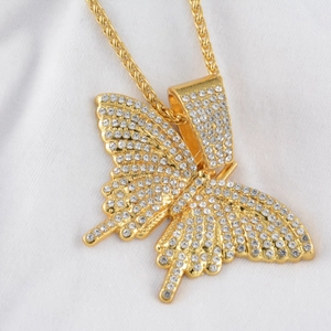 Collier pendentif papillon doré avec strass brillants style hip-hop pour homme et femme