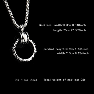 Collier hip hop en acier titane avec pendentif anneau gravé et chaîne de 70 cm