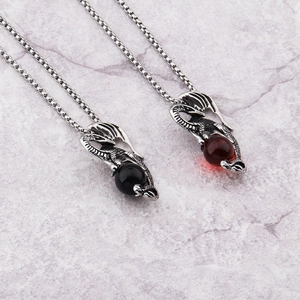 Collier Pendentif Dragon en Acier Inoxydable pour Hommes Femmes Hip Hop Rétro Punk Dragon Volant Perle Ronde Bijoux Accessoire