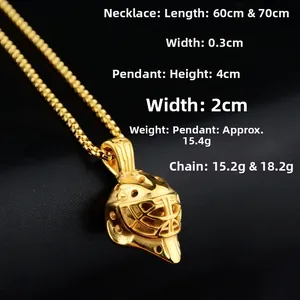 Vue détaillée du pendentif casque de hockey doré avec dimensions techniques et structure maille