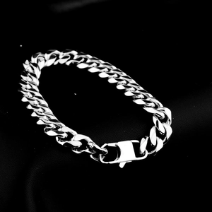 Classico bracciale a catena cubana da 10 mm in acciaio inossidabile argento con chiusura