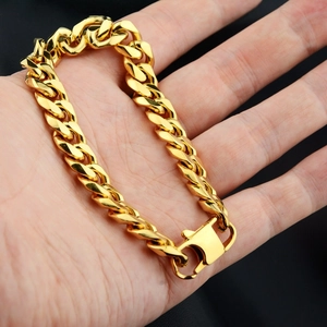 Bracciale da uomo a catena cubana da 10mm in acciaio al titanio dorato con chiusura