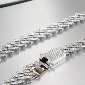 Bracelet cubain Miami de 17 mm avec strass et fermoir rectangulaire micro-pave de luxe