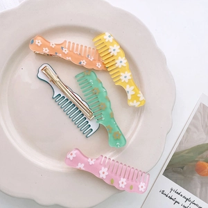 Creative flower comb hair clips set with daisy patterns in pastel pink green yellow and orange