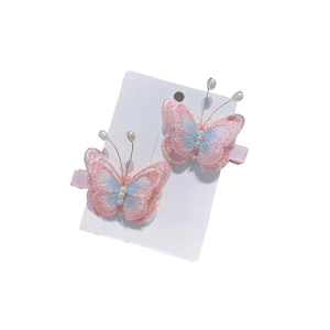 Paire de barrettes papillon brodées 3D avec détails perlés pour petites filles
