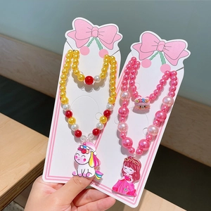 Perlenkette und Armband Set für Kinder mit Einhorn und Prinzessin Anhängern