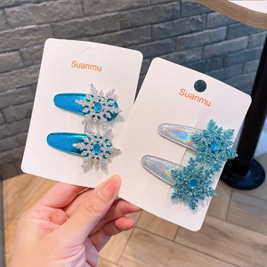 Ice blue princess snowflake BB hair clips set for kids on a white display card