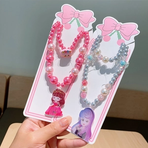 Handgemachtes Perlen-Schmuckset für Mädchen mit Cartoon-Prinzessinnen-Anhängern in Pink und Blau