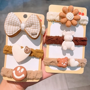 Kinder Haargummis Set mit Cartoon Bären und Blumen Anhängern in Milchkaffee Tönen
