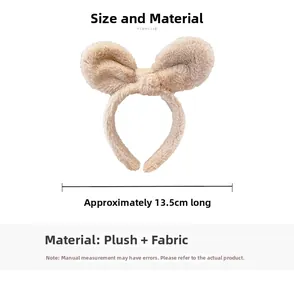 Detailansicht des 13,5 cm Plüsch-Hasenohren-Haarreifens aus weichem Textilmaterial