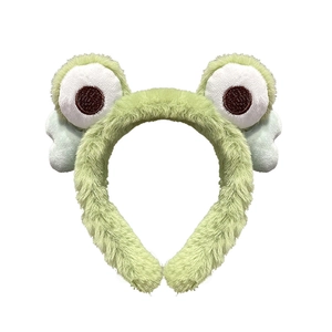Cute green frog plush headband with big eyes for washing face and skincare routines