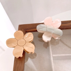 Korean Style Acetate Flower Hair Claw Clip Elegant Floral Shark Clip For Women Minimalist Aesthetic Daily Hair Accessories Headwear