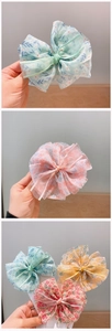 Détails des barrettes nœuds en mousseline fleurie en vert menthe et rose pastel