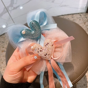 Set di fermagli per capelli per bambine con cuori di paillettes e lunghi nastri di seta