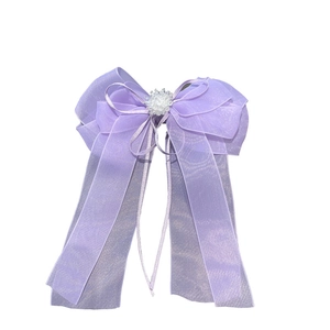 Nœud pour cheveux en organza violet avec perles et longs rubans pour filles